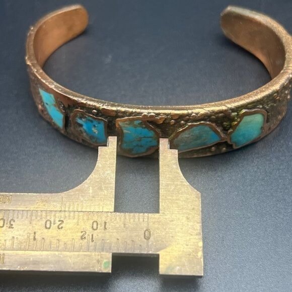 1970s Bell Copper Cuff Bracelet with Turquoise - Picture 6 of 8